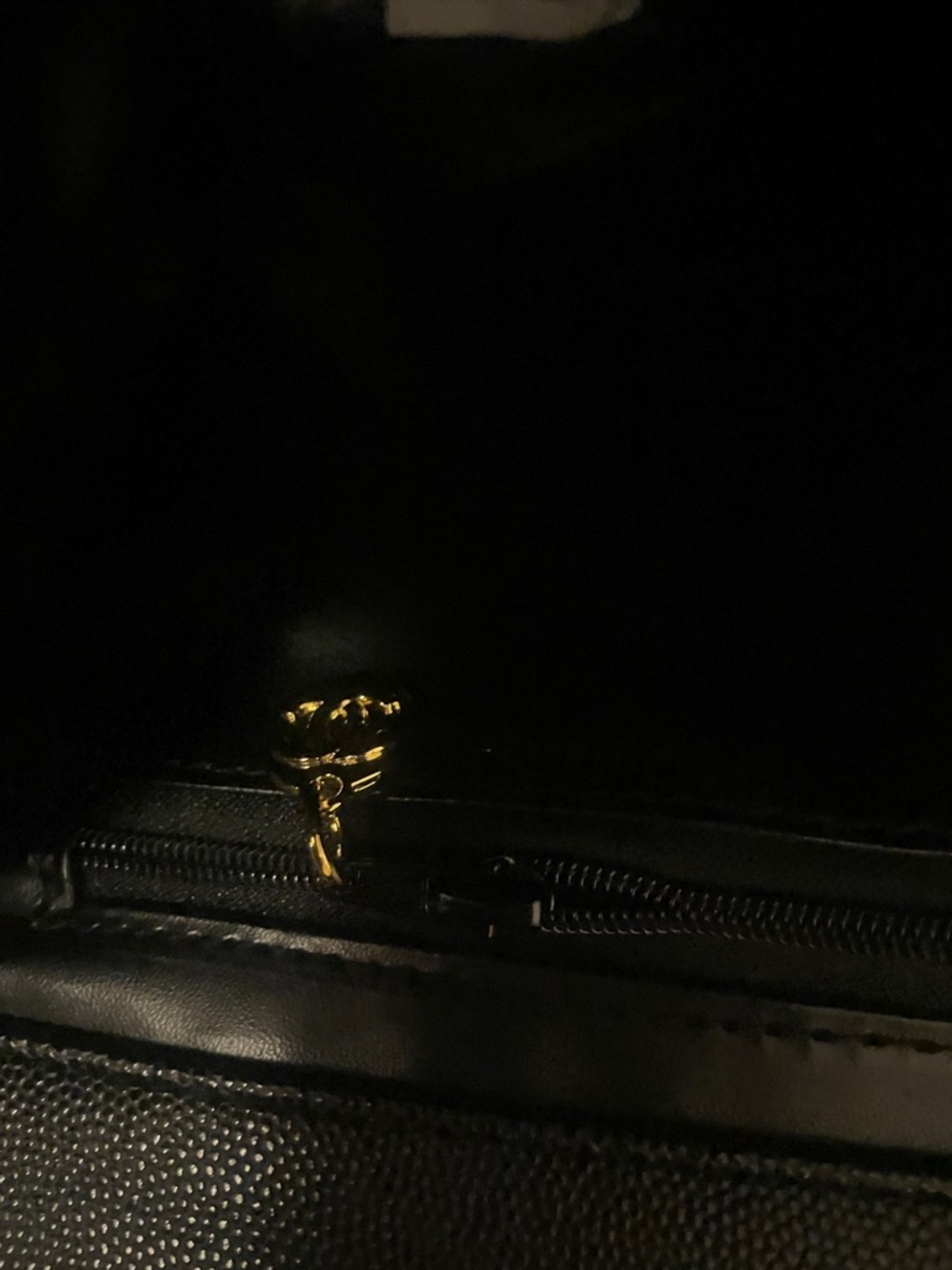 VIP/GWP Black Big boy CC Flap Crossbody Bag with Gold Hardware - Picture 16 of 17